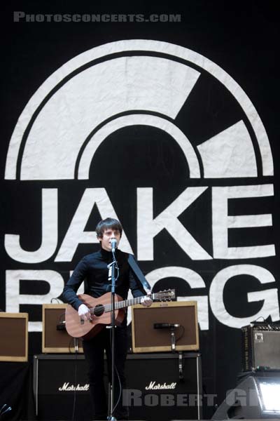 JAKE BUGG - 2014-08-22 - SAINT CLOUD - Domaine National - Grande Scene - 